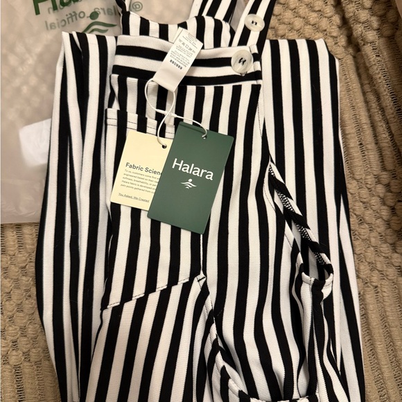 Halara Striped Waffle Overalls - Size XS Petite - NWT - Picture 4 of 4